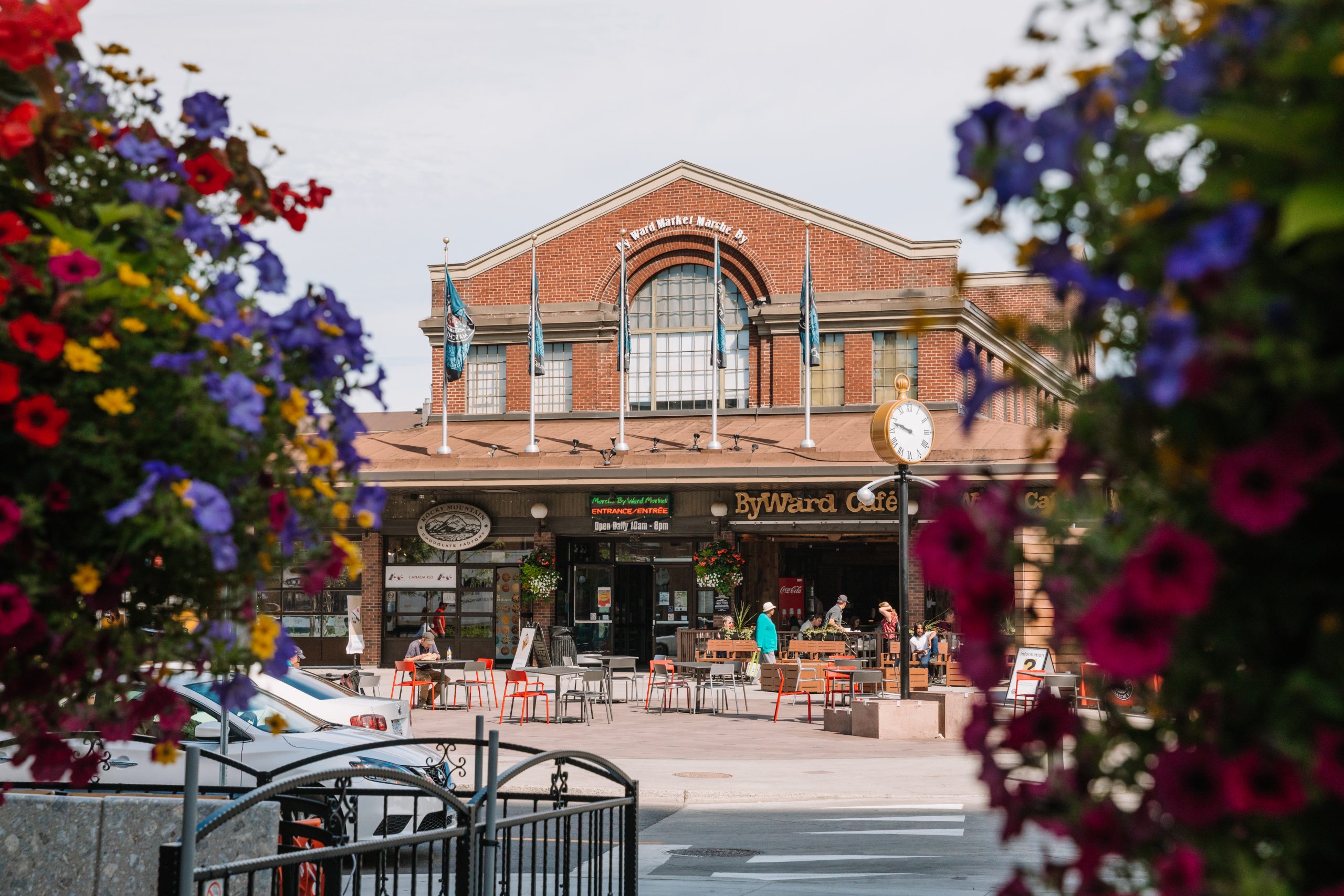 ByWard-Market-George-Street-Plaza-044A6193-credit-Ottawa-Tourism